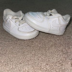 Infant White Nikes. Great condition